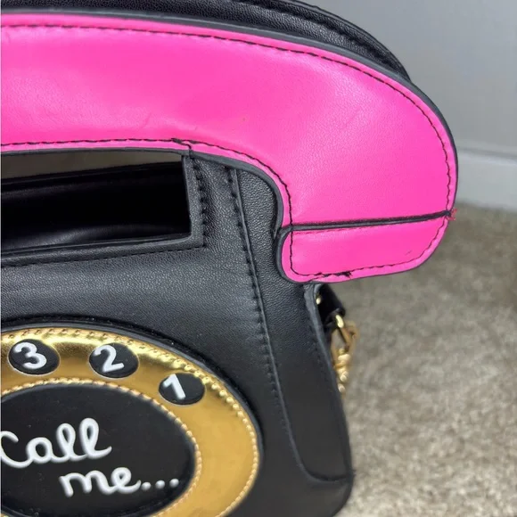 Retro Telephone Handbag with Pink and Gold Accents - Picture 2 of 6